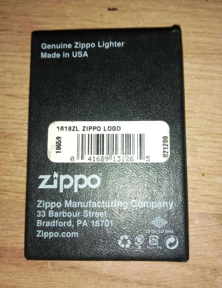 Дешево Оригинальная бензиновая зажигалка Zippo 1618 ZL Slim Red Matte з ломбарду