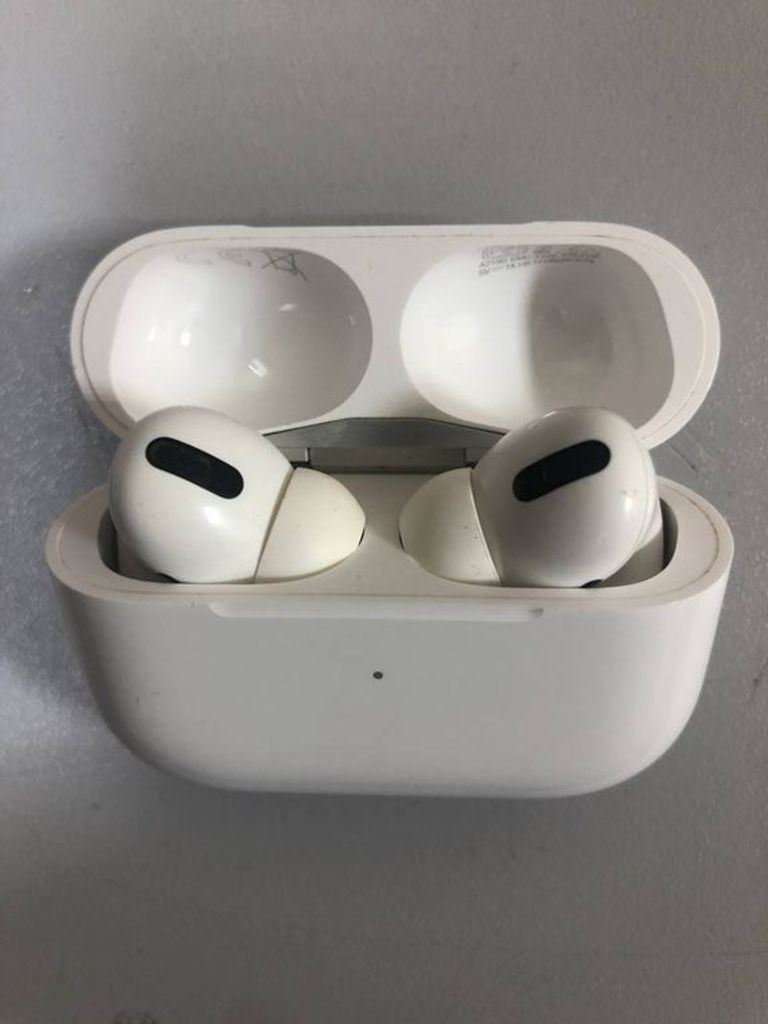 Apple airpods pro a2190,a2084+a2083 2019г