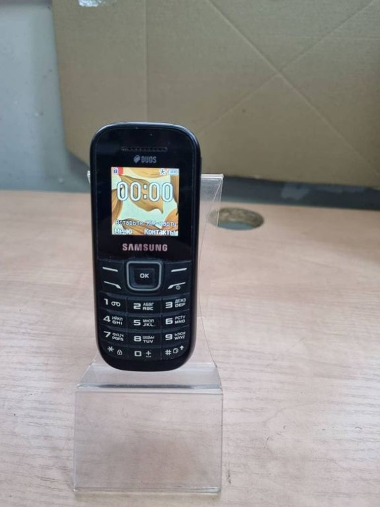 Купити Samsung e1202i duos Б/У