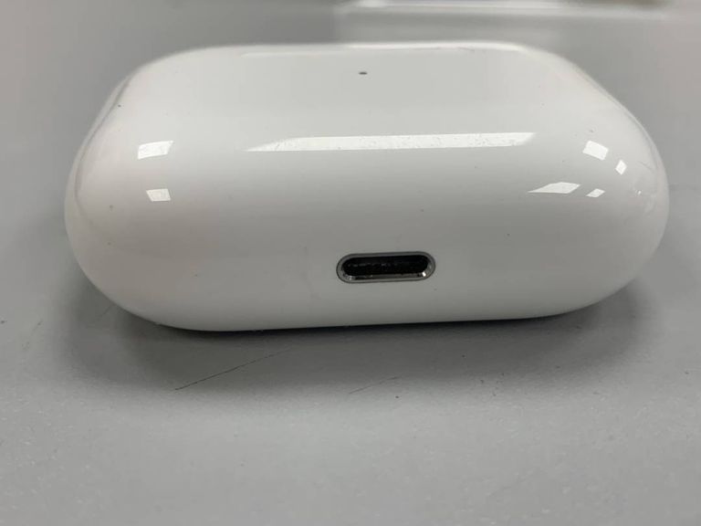 Apple AirPods Pro (MWP22)