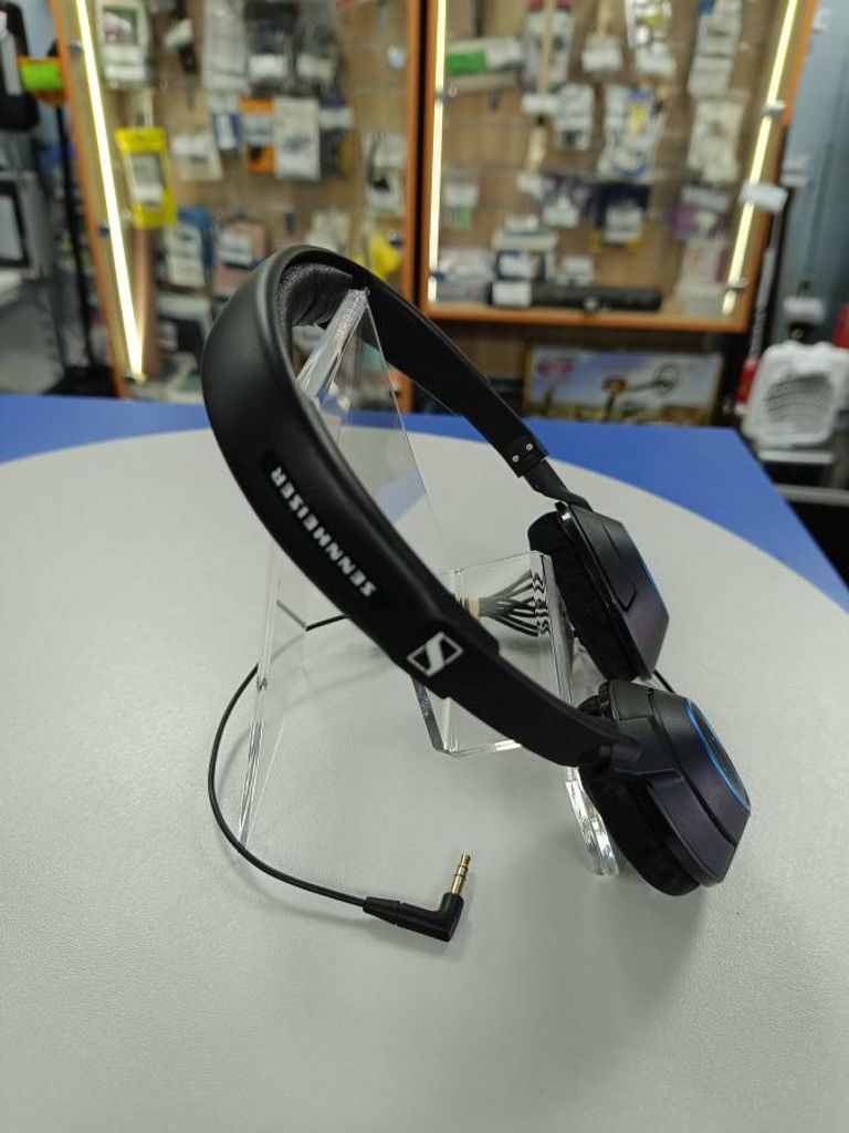 Sennheiser HD 221