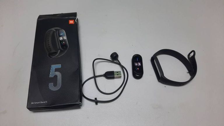 Дешево Xiaomi mi smart band 5 з ломбарду