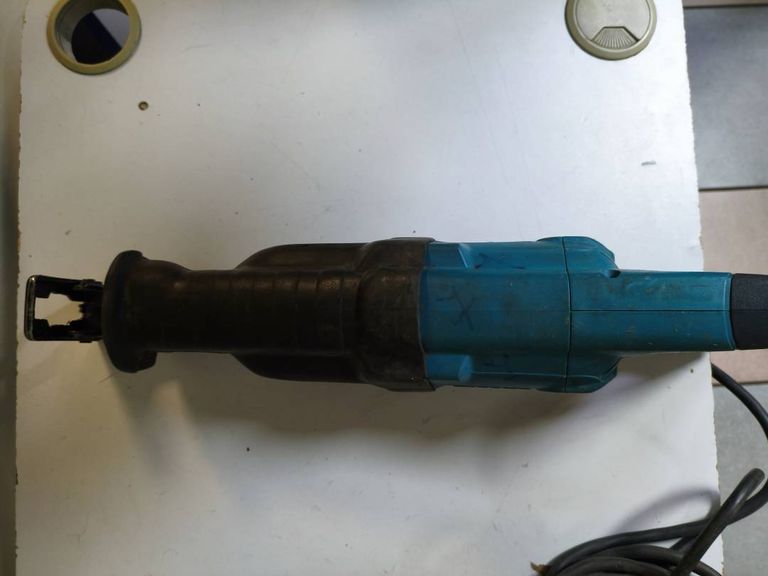 Дешиво Makita jr 3050t с ломбарда