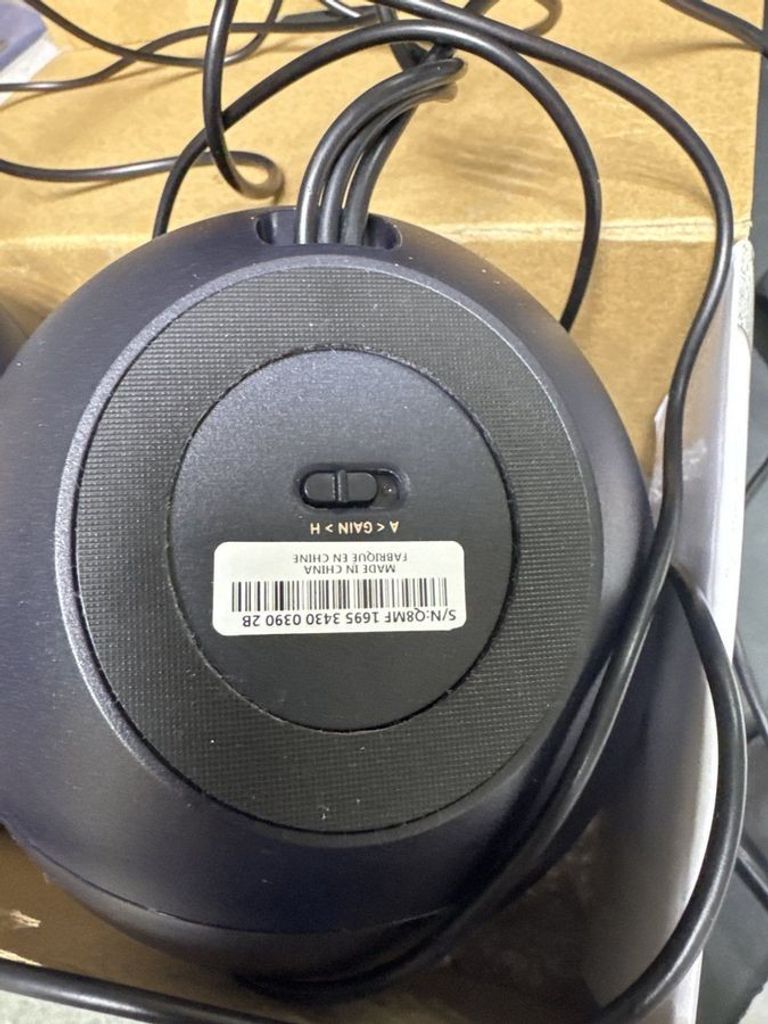 Розпродаж Creative pebble v2, продавець Техноскарб