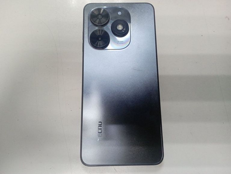 Дешево Tecno spark go 2024 4/64gb з ломбарду