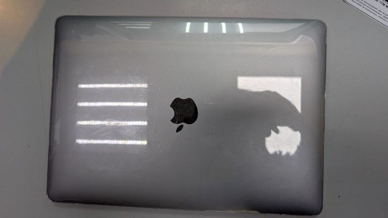 Купить Apple MacBook Air 13" Space Gray Late 2020 (Z124000FN) Б/У