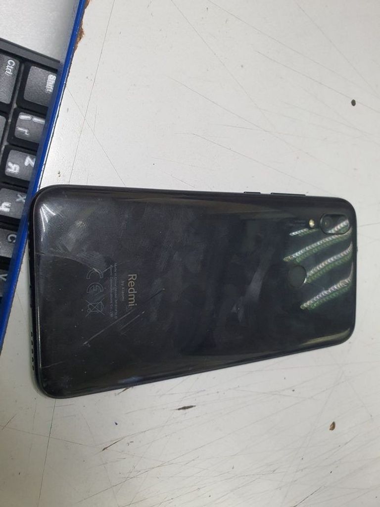 Купити Xiaomi Redmi 7 3/32GB Black Б/У