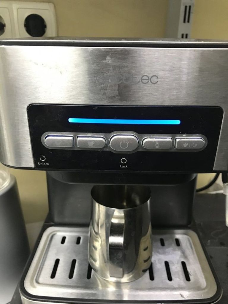 Купити Cecotec cumbia power espresso 20 Б/У