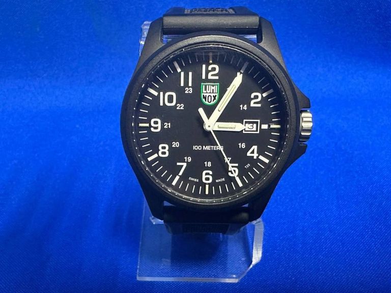 Розпродаж Luminox 2400-1gbq, продавець Техноскарб