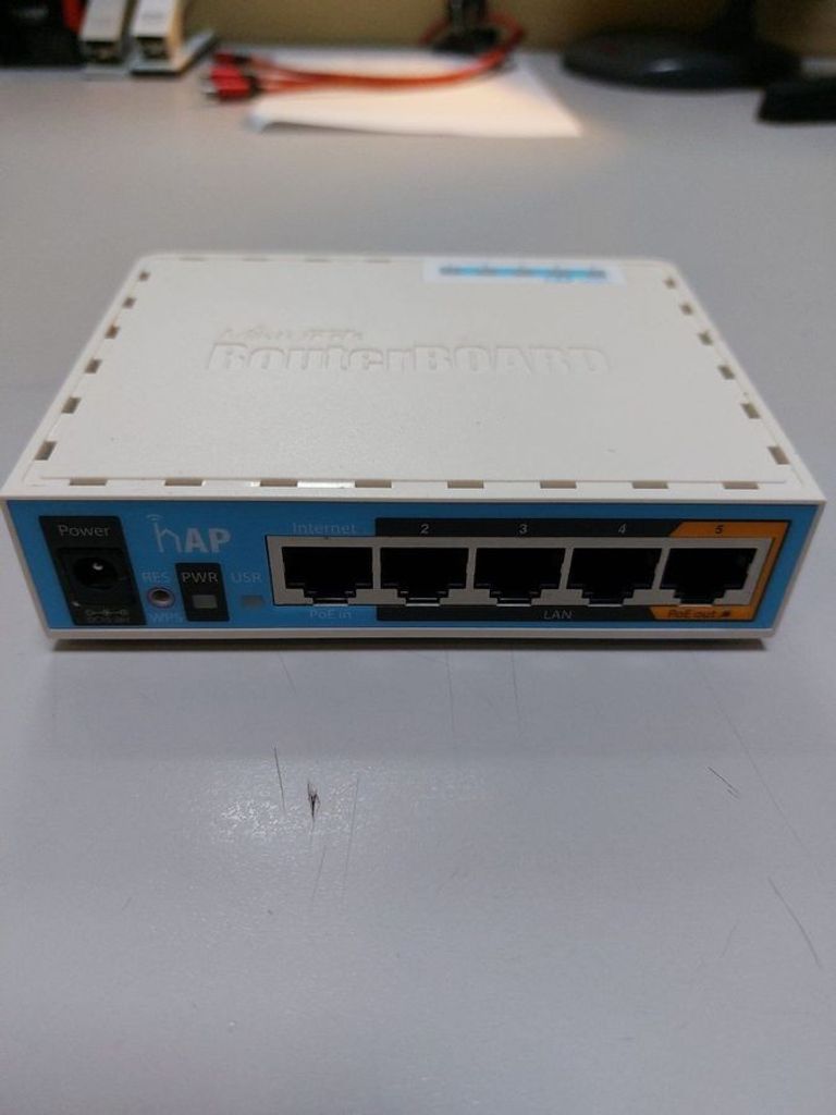 Дешево Mikrotik RB951Ui-2HND з ломбарду