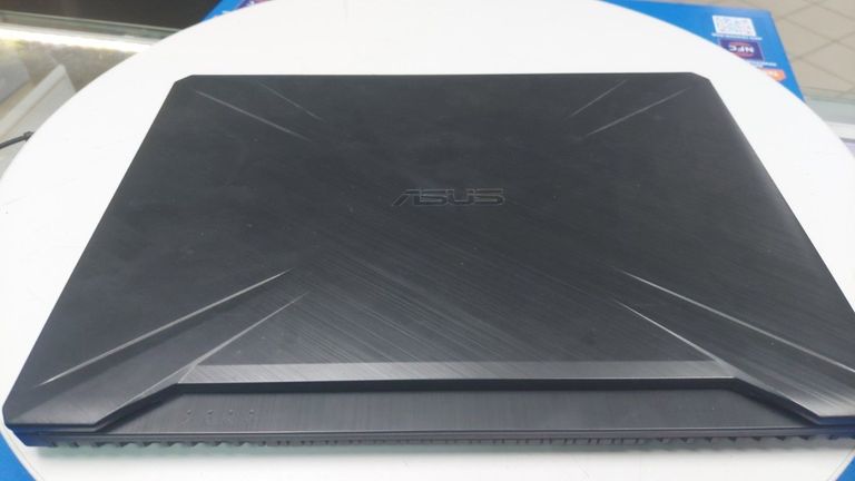 Дешево Asus 15/ryzen 5 3550h ddr4/8gb ddr4/ssd 512 gb/geforce gtx1650 4gb з ломбарду