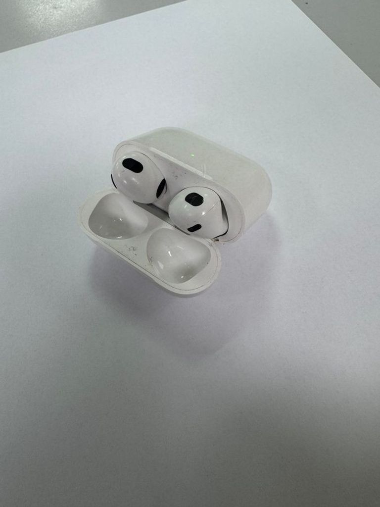 Купити Apple airpods 3rd generation Б/У