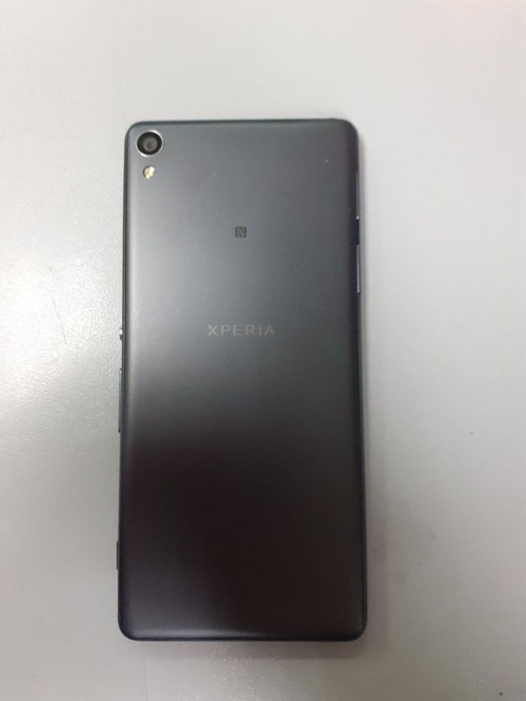 Оголошення Sony xperia xa f3112 dual 2/16gb Б/У