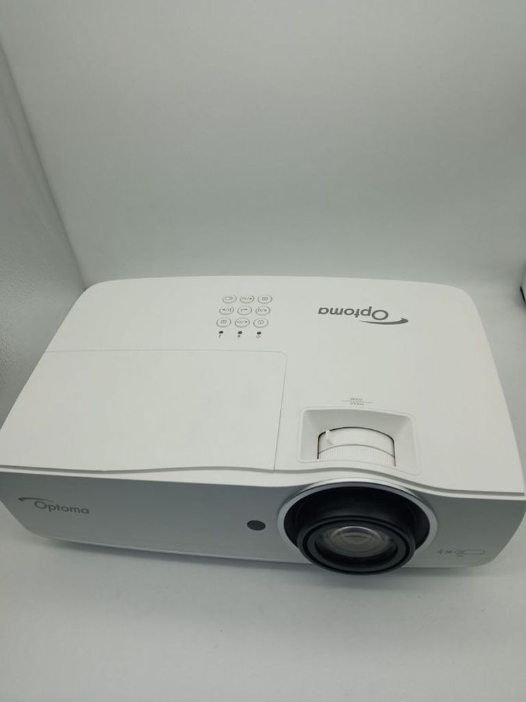 Оголошення Optoma daehhlu Б/У