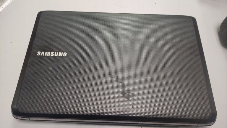 Распродажа Samsung 15/core i3 330m ddr3/4gb ddr3/hdd 500 gb/geforce 310m, продавец Техноскарб