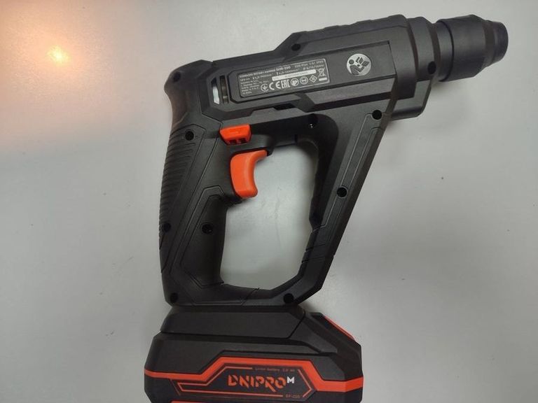 Оголошення Dnipro-M dhr-200 1акб 2ah зп Б/У