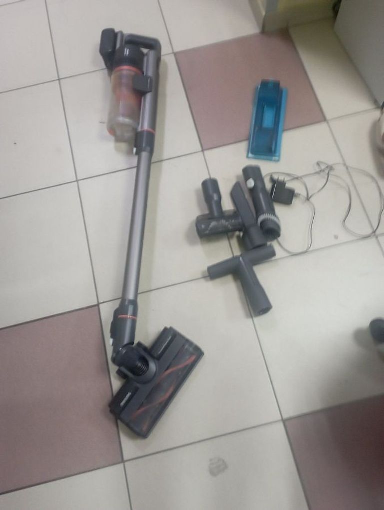 Дешево Philips 7000 Series Aqua XC7055/01 з ломбарду