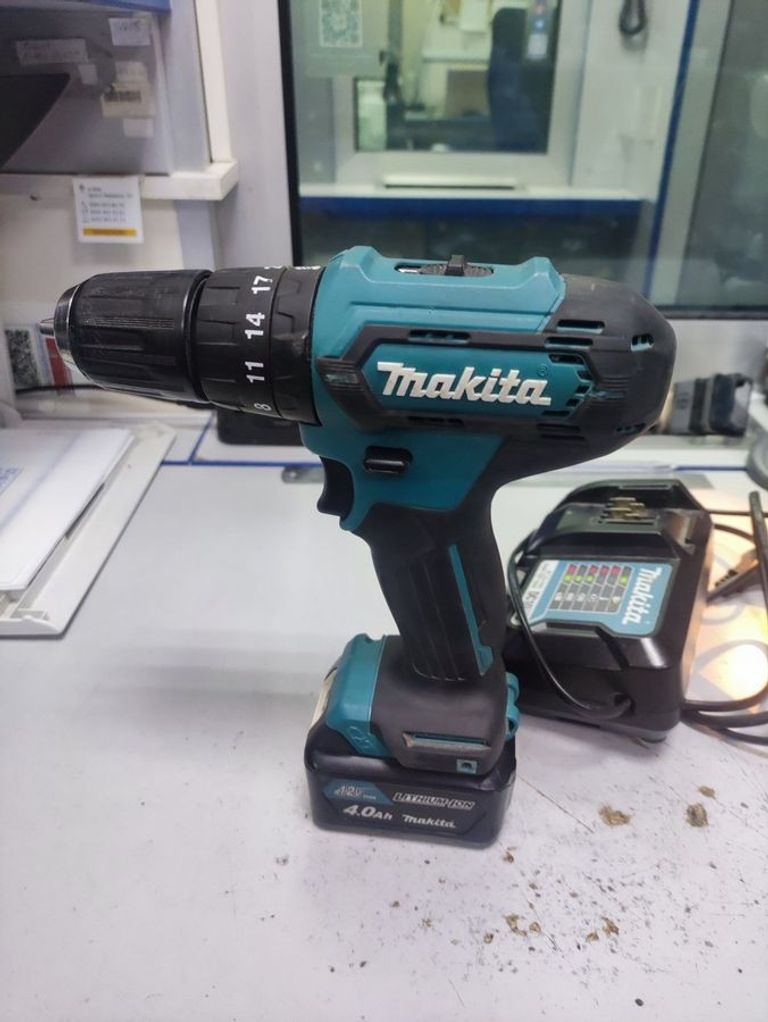 Купити Makita hp333d 1акб 2ah зп Б/У