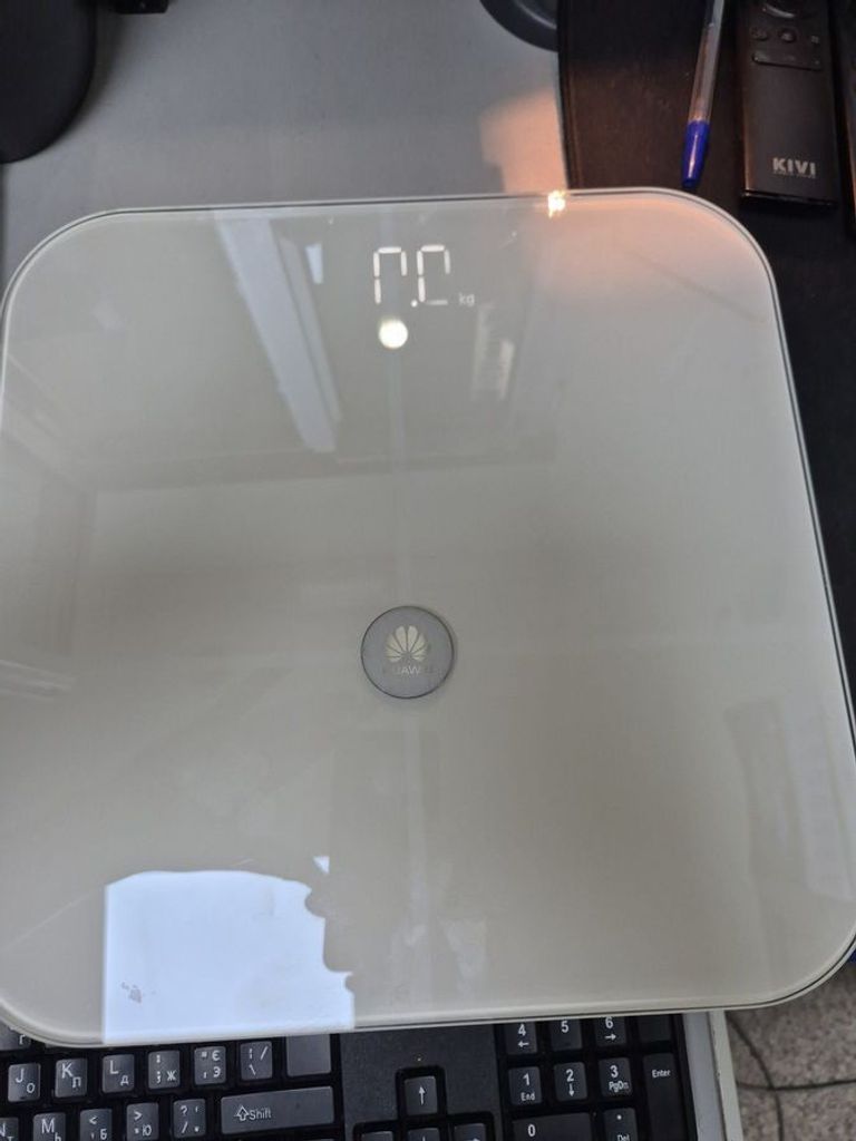 Купити Huawei ah 100 Б/У