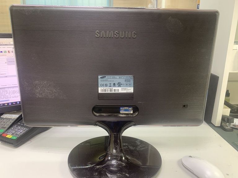 Дешиво Samsung s22a350n с ломбарда