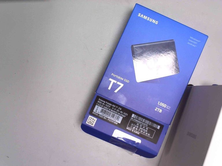Розпродаж Samsung t7 2 tb titan, продавець Техноскарб