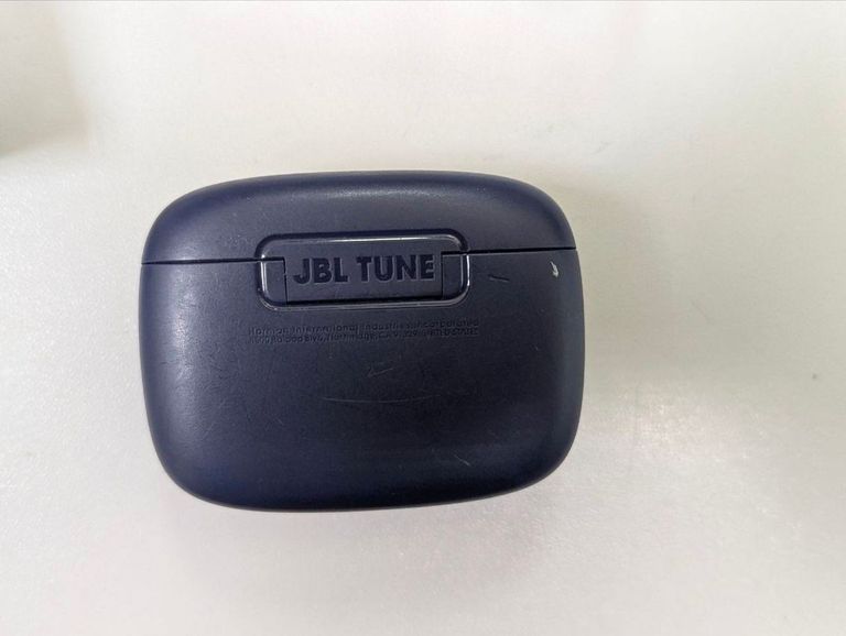 Дешиво Jbl tune beam с ломбарда