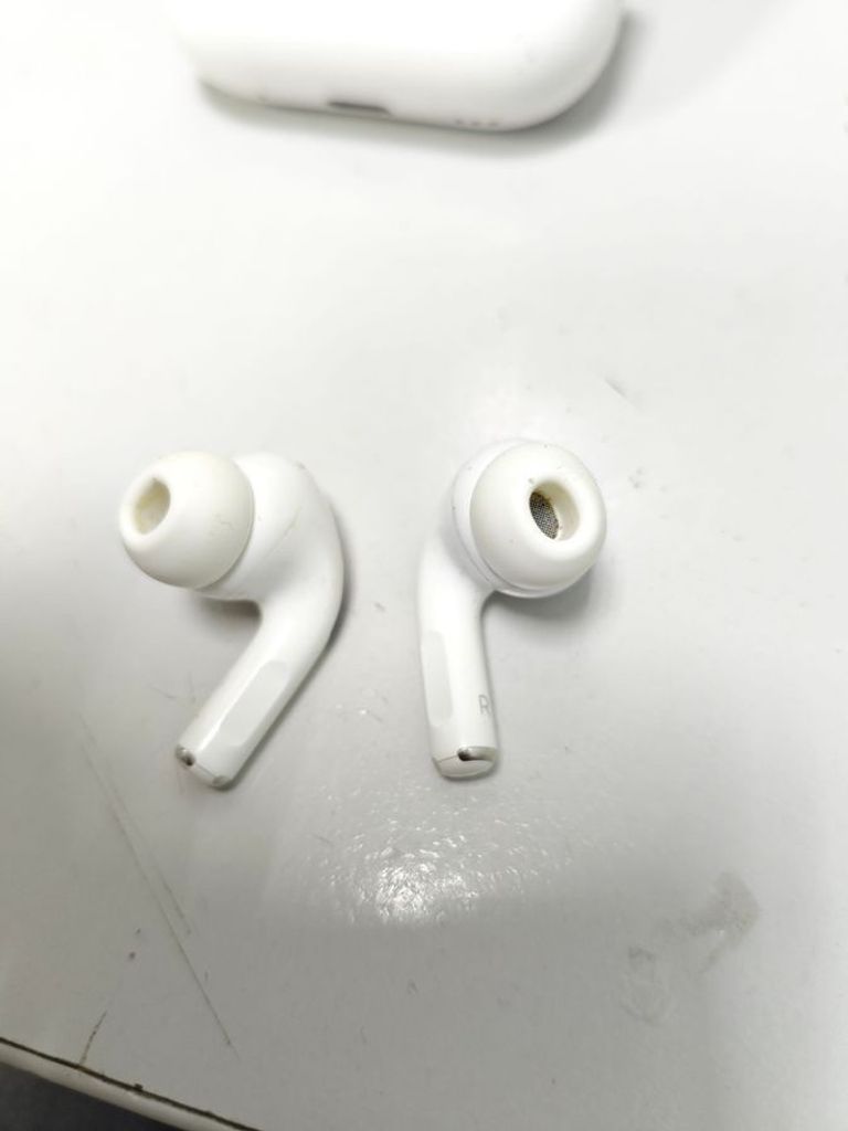 Объявление Apple airpods pro 2nd generation with magsafe charging case usb-c Б/У