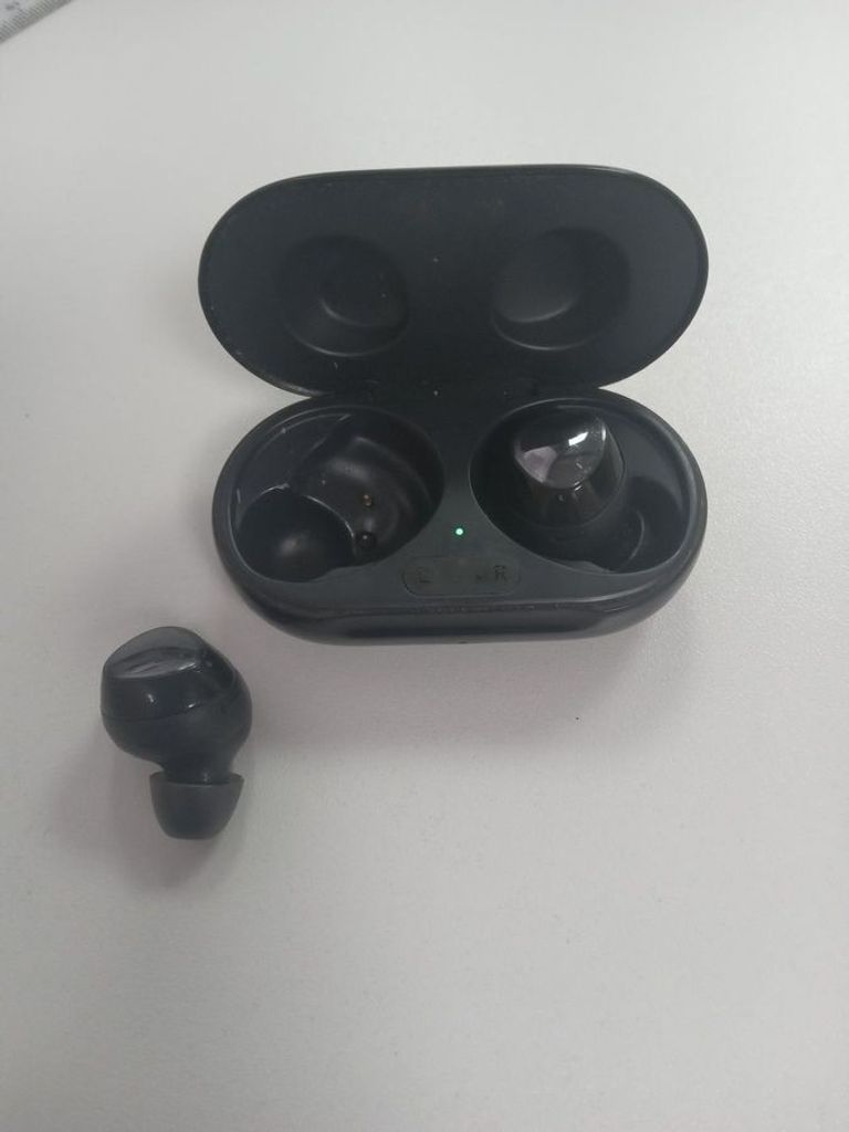Дешево Samsung galaxy buds+ sm-r175 з ломбарду