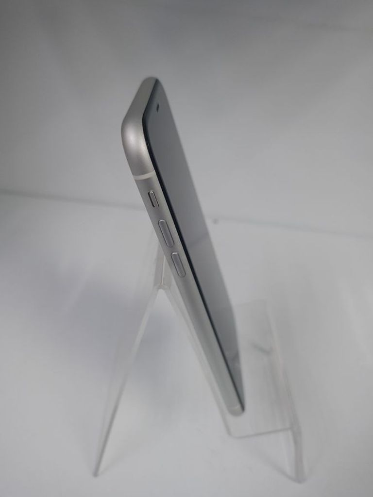 Apple iphone xr 64gb Код:01-200830842. Зображення 6