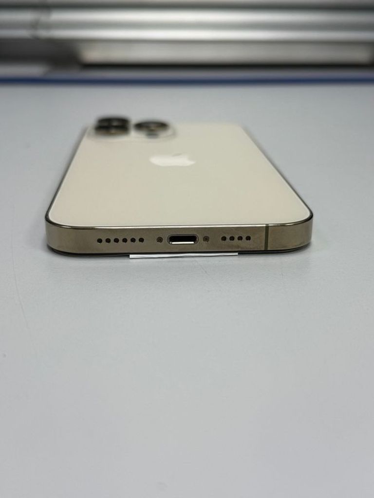 Дешево Apple iphone 14 pro max 256gb esim з ломбарду