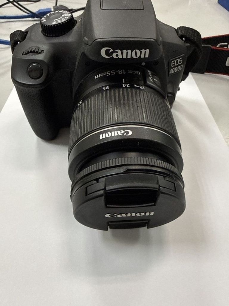 Купить Canon eos 4000d + ef-s 18-55mm macro 0-25m 0,8ft Б/У