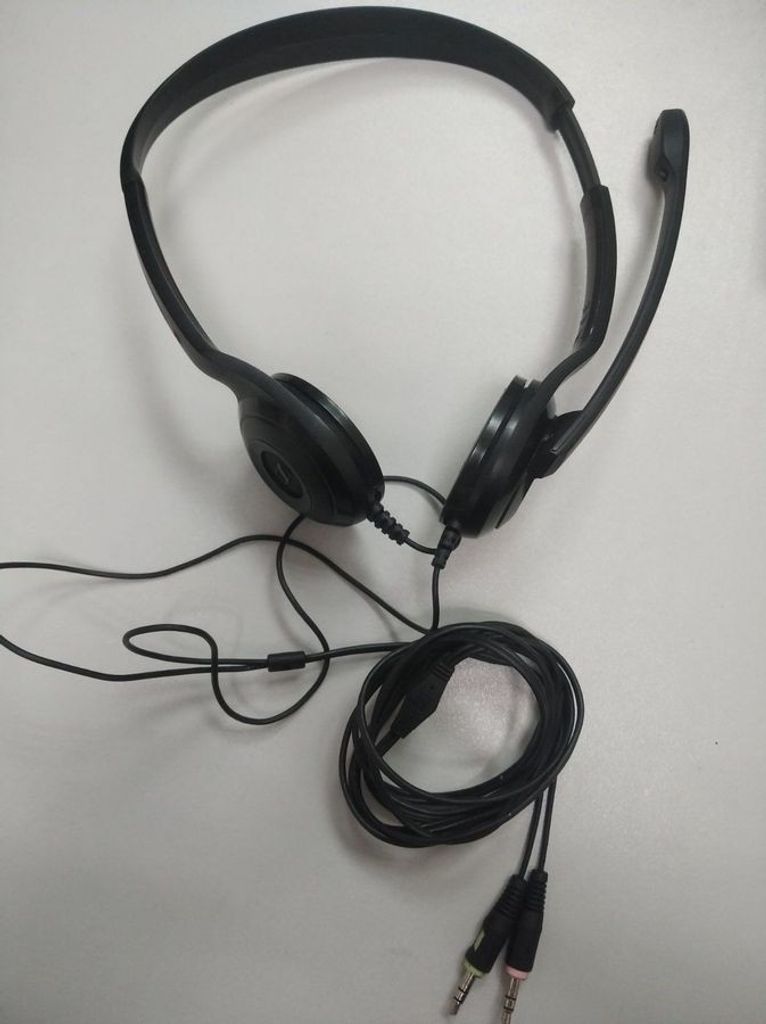 Купити Epos pc 3 chat Б/У