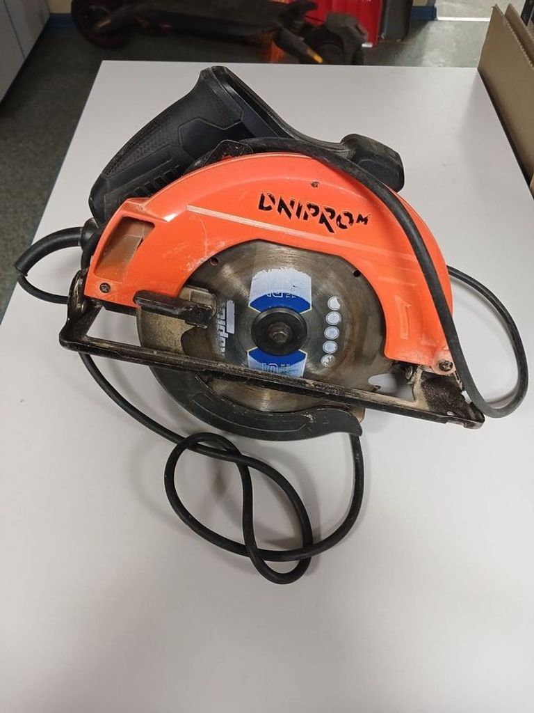 Купити Dnipro-M cs-185m Б/У