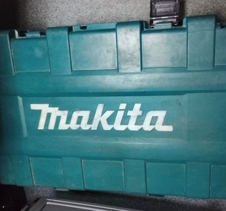 Дешево Makita HM1203C з ломбарду