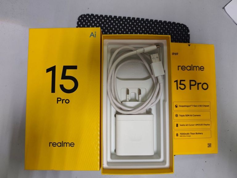 Распродажа Realme 15 Pro 5G 12/512GB Flowing Silver, продавец Техноскарб
