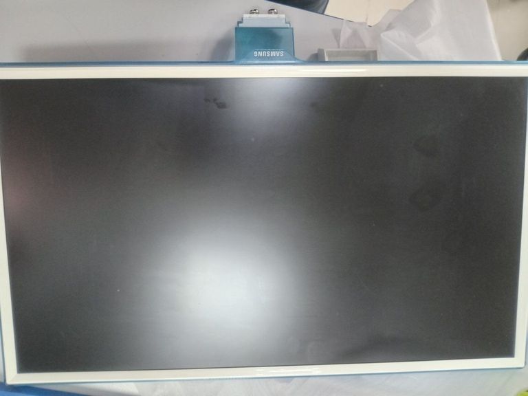 Оголошення Samsung S24E391HL (LS24E391HLO/CI) Б/У