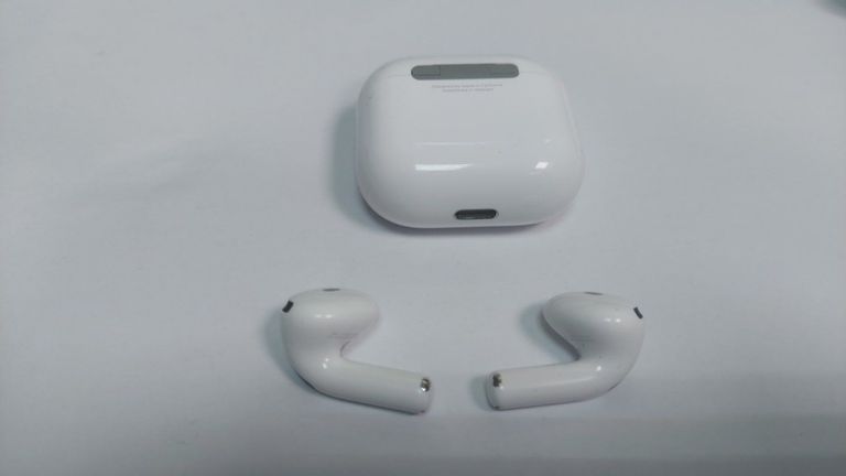 Оголошення Apple airpods 4 Б/У