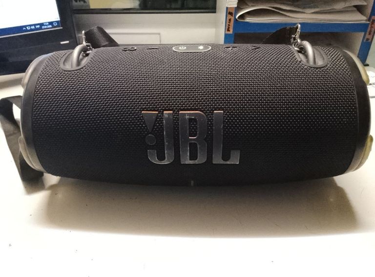 Купити Jbl xtreme 3 Б/У