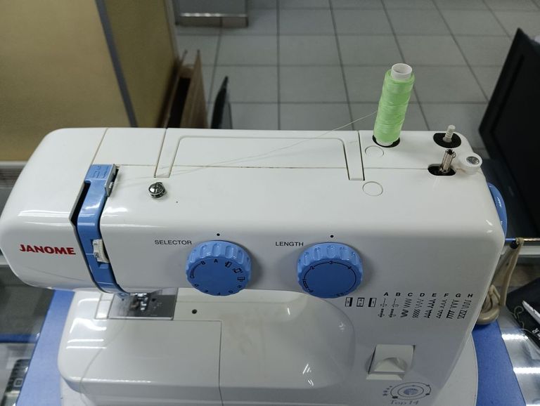 Оголошення Janome TOP 14 Б/У