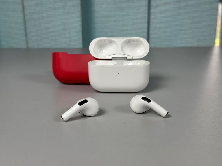 Оголошення Apple AirPods Pro (MWP22) Б/У