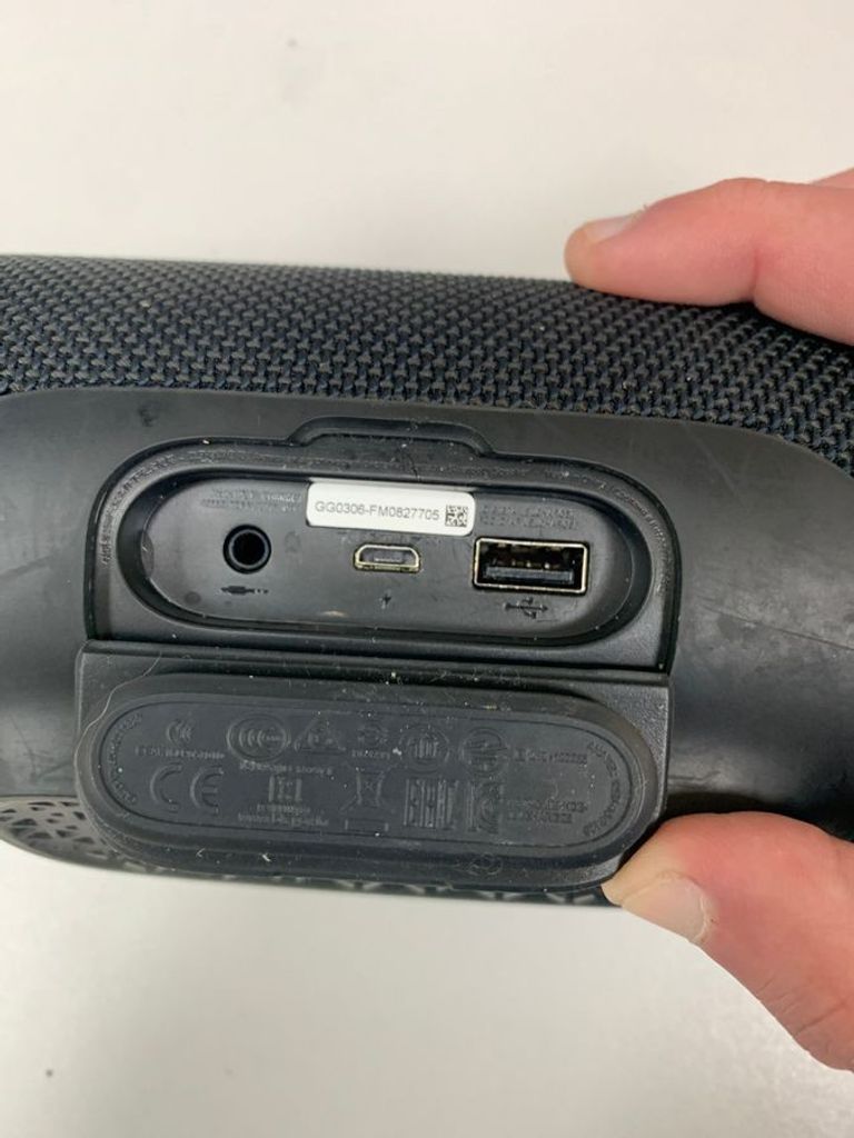 Объявление Jbl charge 3 Б/У