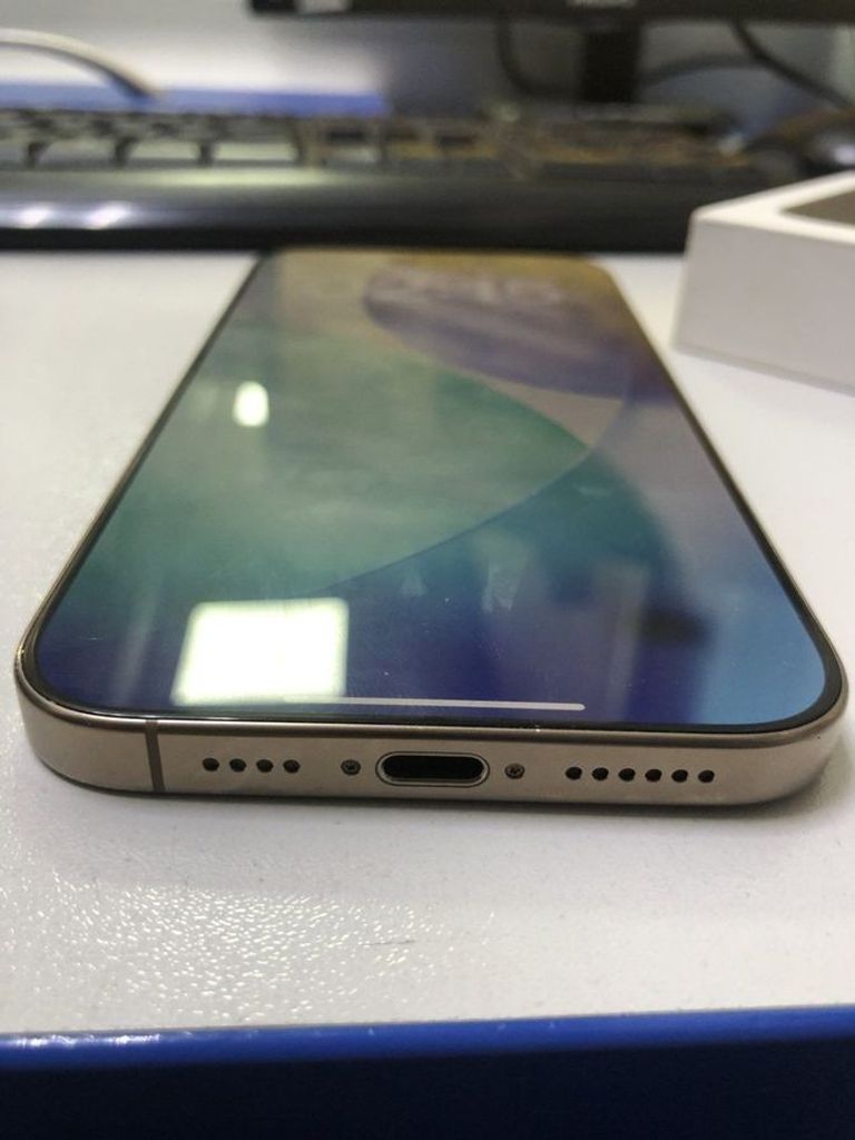 Купити Apple iphone 16 pro max 512gb Б/У