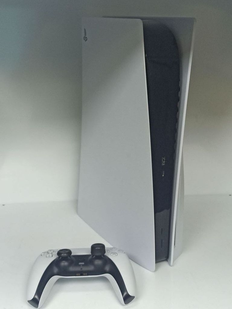 Купить Sony PlayStation 5 Digital Edition 825GB Б/У
