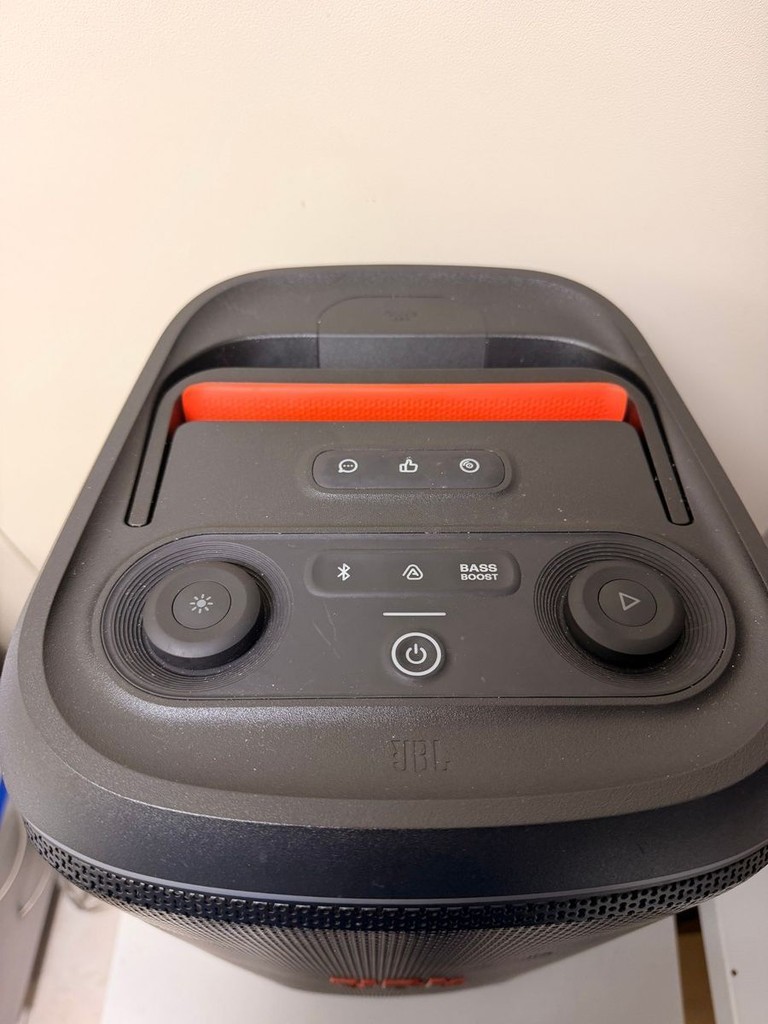 Объявление Jbl partybox club 120 Б/У