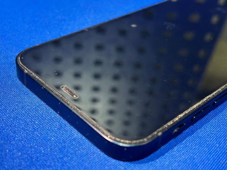 Apple iPhone 12 128GB (PRODUCT)RED Код:01-200927962. Изображение 5