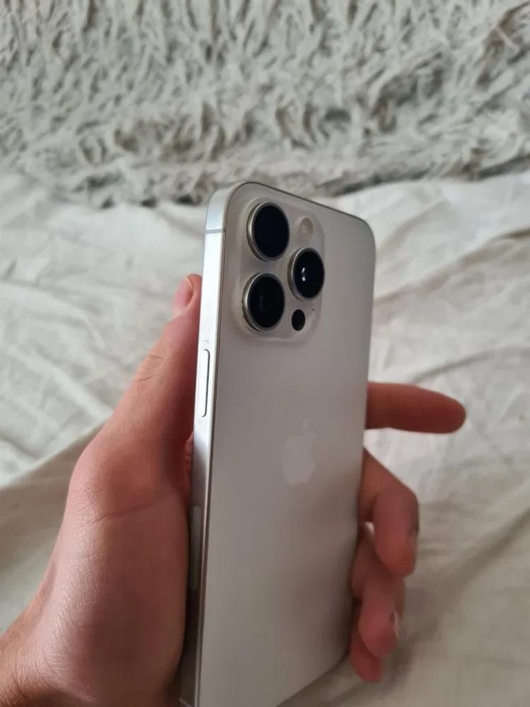 Оголошення Apple iPhone 15 Pro Max 256GB White Titanium  Б/У