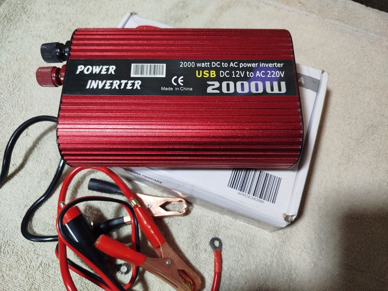 Купити Wimpex 12V-220 V 2000 W 2 USB Б/У