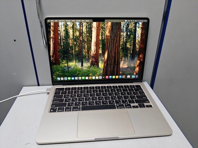 Купити Apple macbook air 13.6/ m2 / ram 16gb/ ssd 256gb/ gpu 8 core Б/У