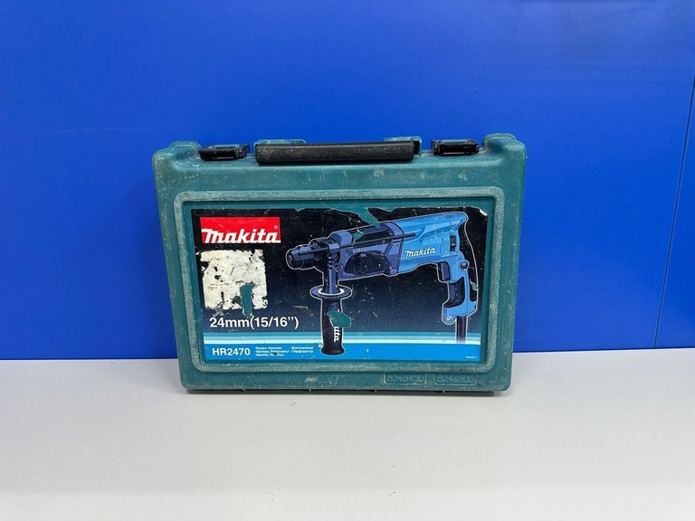 Купити Makita HR2470 Б/У