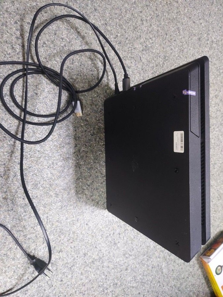 Купити Sony playstation 4 slim 500gb Б/У
